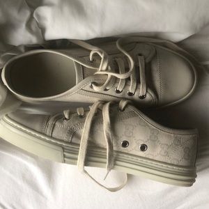 Gucci Beige Canvas Low-Top Sneakers